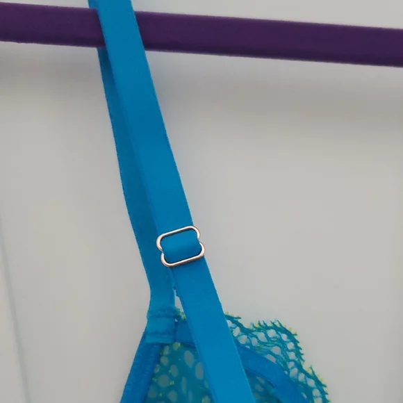 Savage X Fenty Stranded in Lace Plunge Bra. Size 34B NWT - Picture 10 of 10